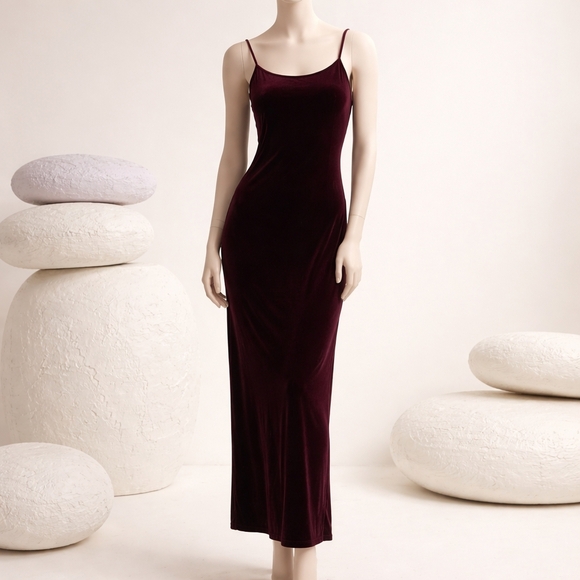 Zenobia Dresses & Skirts - Zenobia Classic Burgundy  Dress